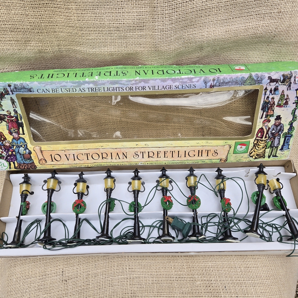 Victorian Streetlights Set
